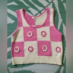 Checkered entro knit top/sweater vest with flowers